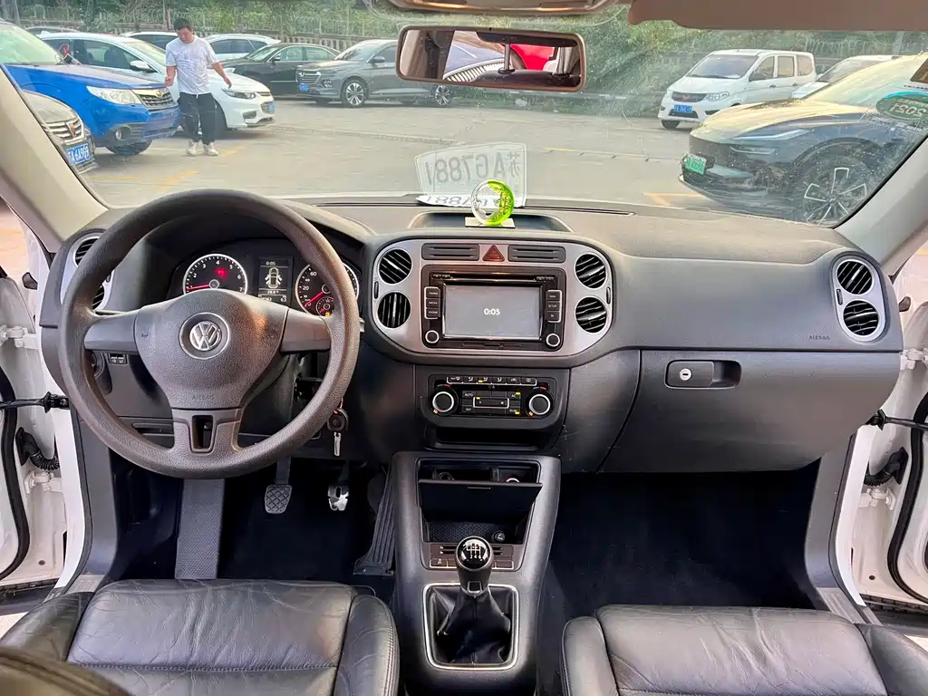 Volkswagen Tiguan — миниатюра 6