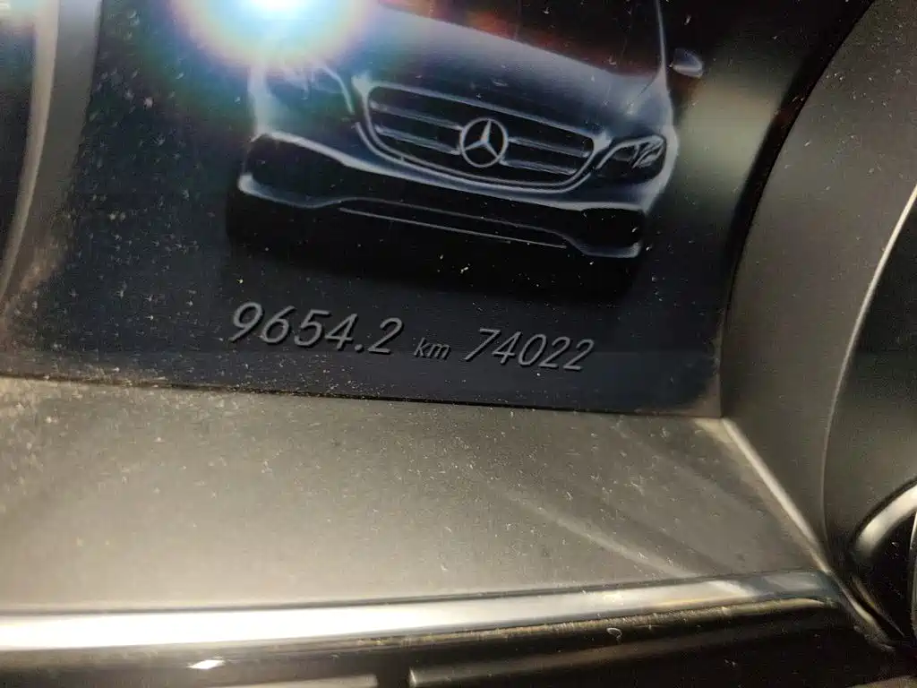 Mercedes-Benz E-Class — миниатюра 8