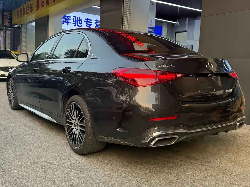 Mercedes-Benz C-Class — миниатюра 8