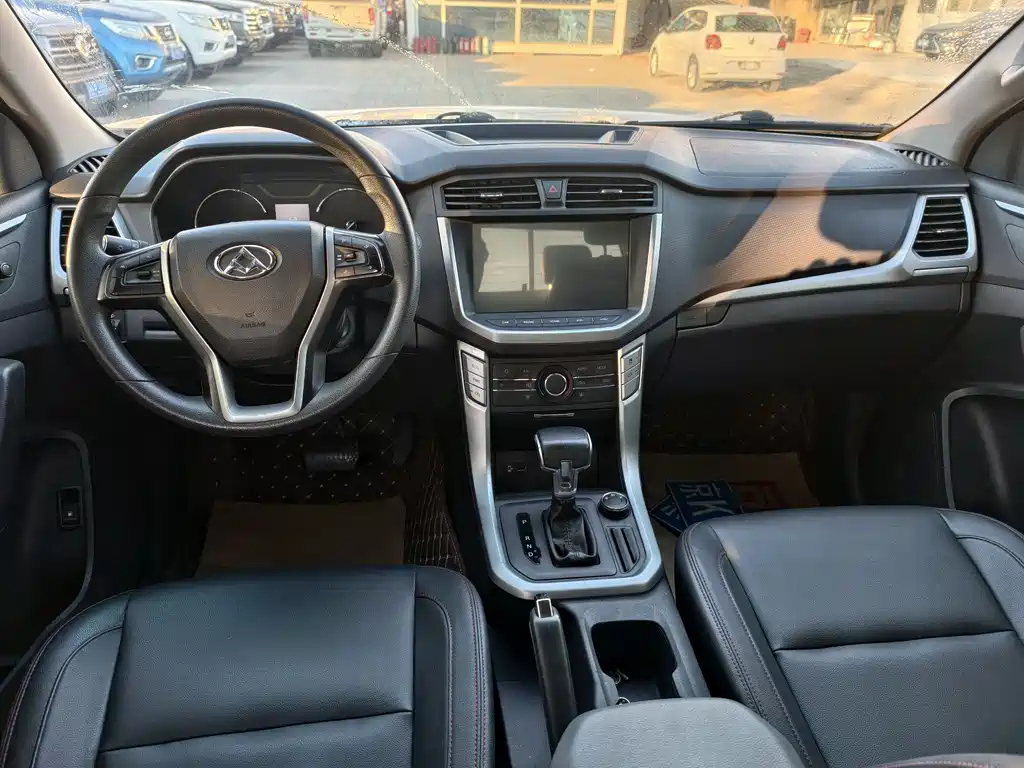 SAIC MAXUS CHASE T60