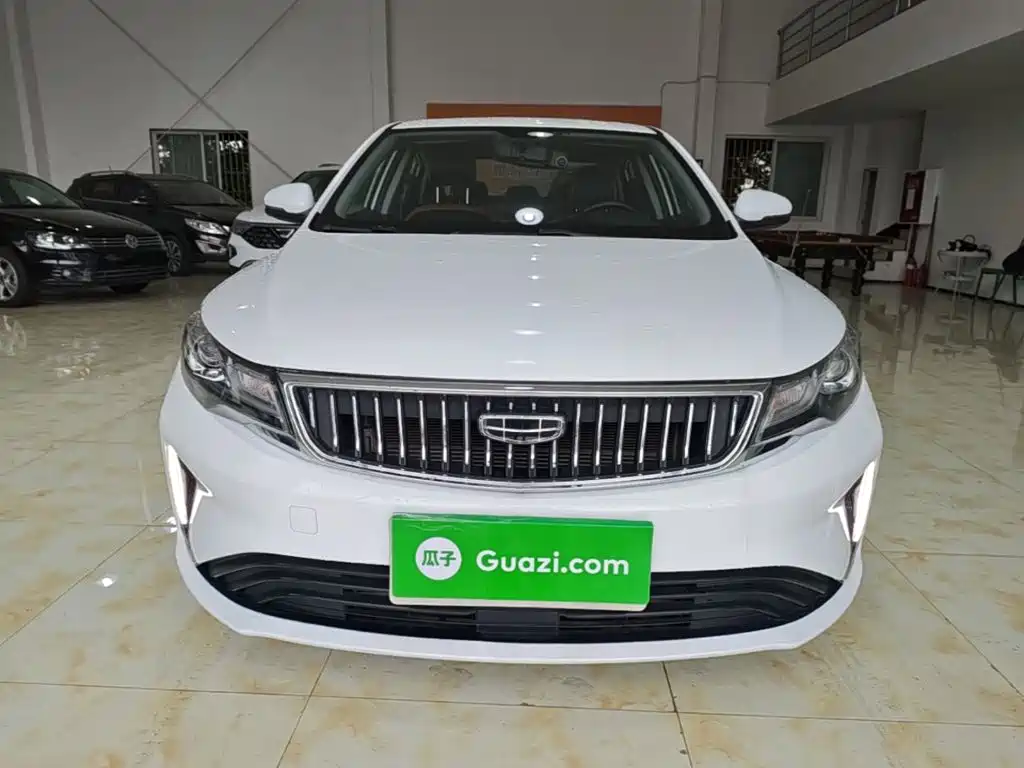 Geely Emgrand GL — миниатюра 3