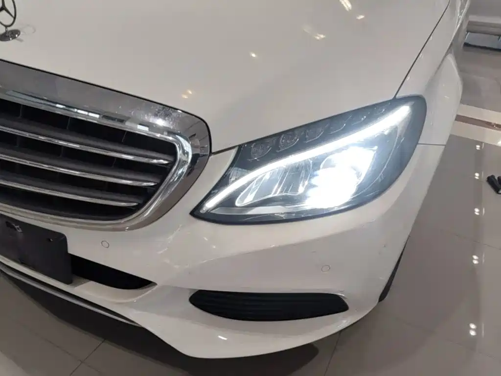 Mercedes-Benz C-Class — миниатюра 24