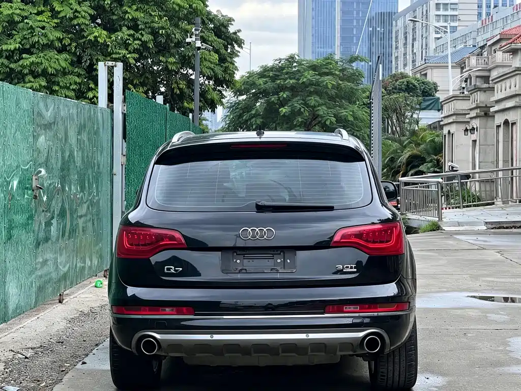 Audi Q7 — миниатюра 14