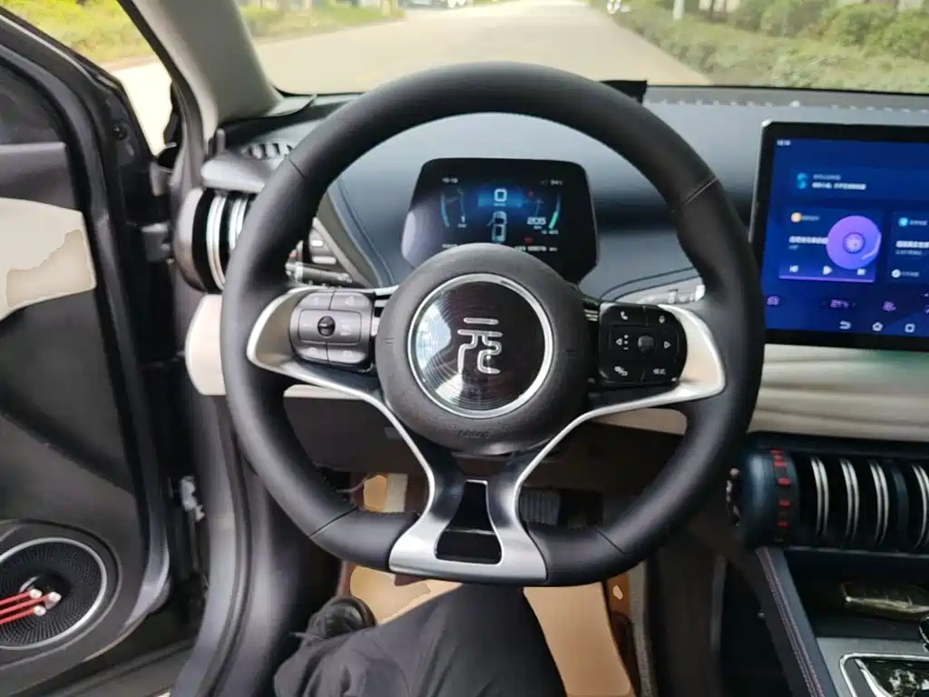 BYD Yuan Plus — миниатюра 11