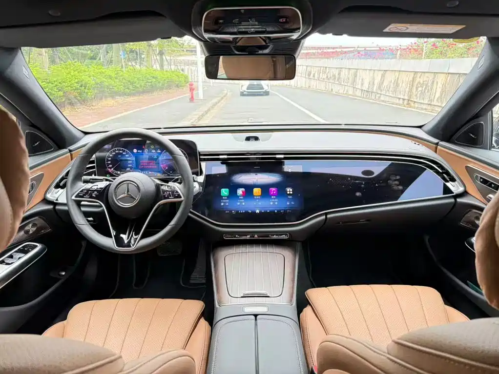 Mercedes-Benz E-Class — миниатюра 4