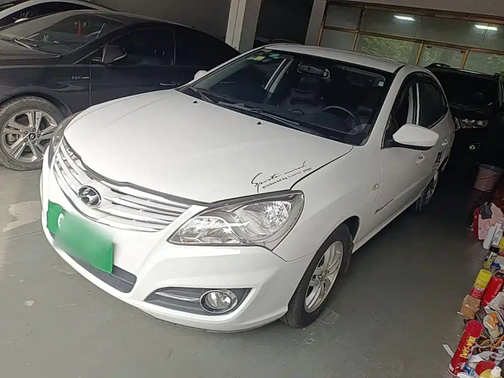 Hyundai Elantra — миниатюра 2