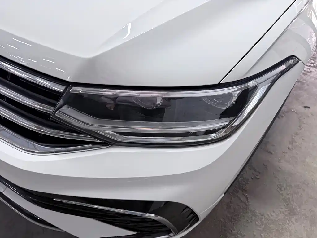Volkswagen Tiguan L - фото 4