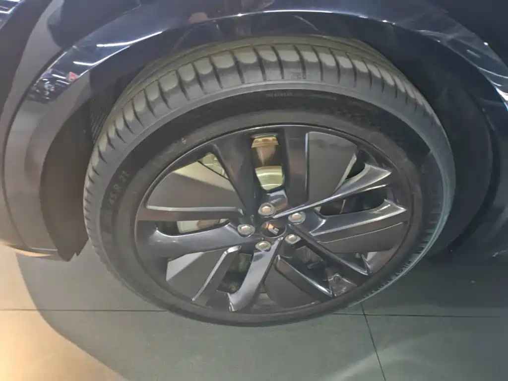 Li Auto Li L8 — миниатюра 23