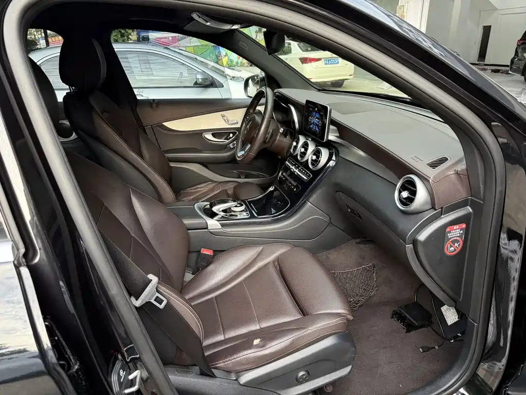 Mercedes-Benz GLC — миниатюра 11