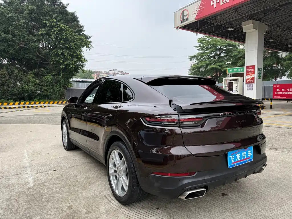 Porsche Cayenne — миниатюра 5