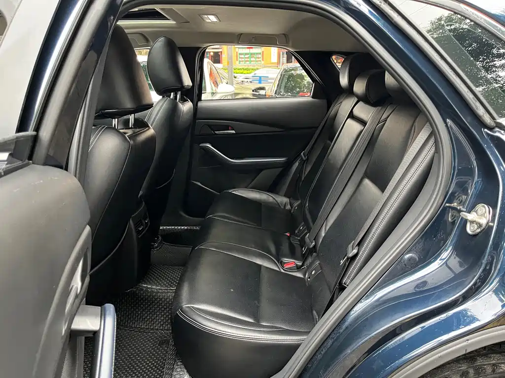 Mazda CX-30 — миниатюра 10