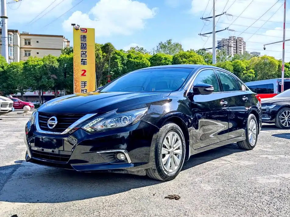 Nissan Teana