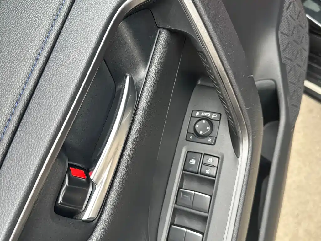 Toyota Wildlander 2.0L CVT 4WD Tech Edition, фото 10