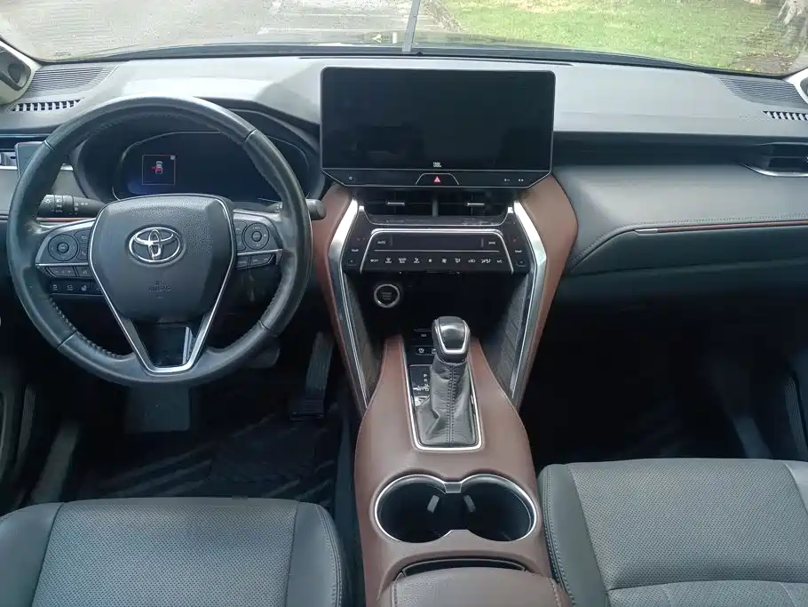 Toyota Harrier — миниатюра 12