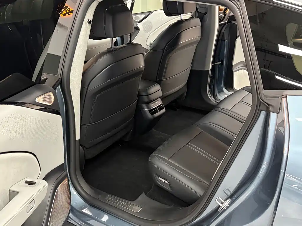 ZEEKR EXTREME KRYPTON 007