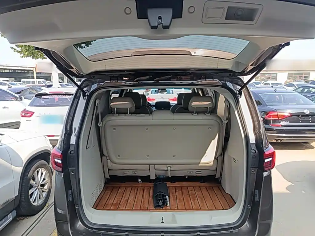 Buick GL8 — миниатюра 19