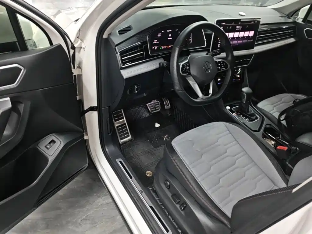 Volkswagen Tiguan X — миниатюра 16