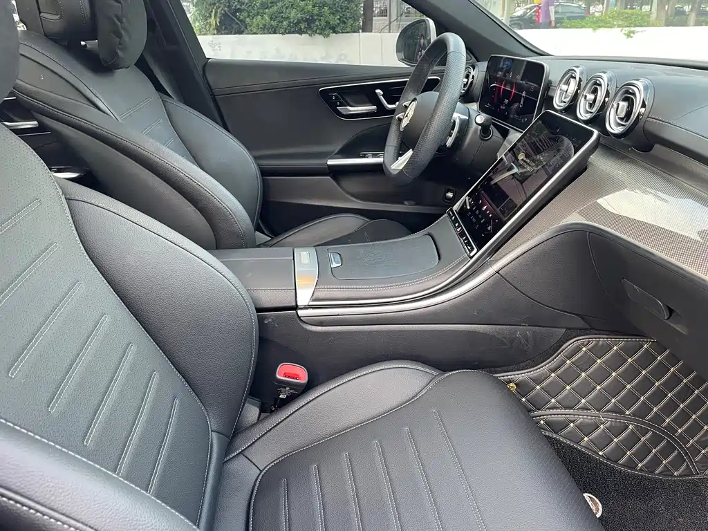 Mercedes-Benz C-Class — миниатюра 14