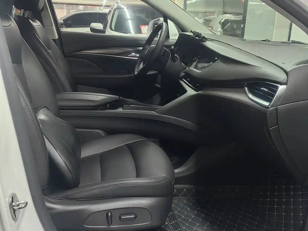 Buick Enclave — миниатюра 12