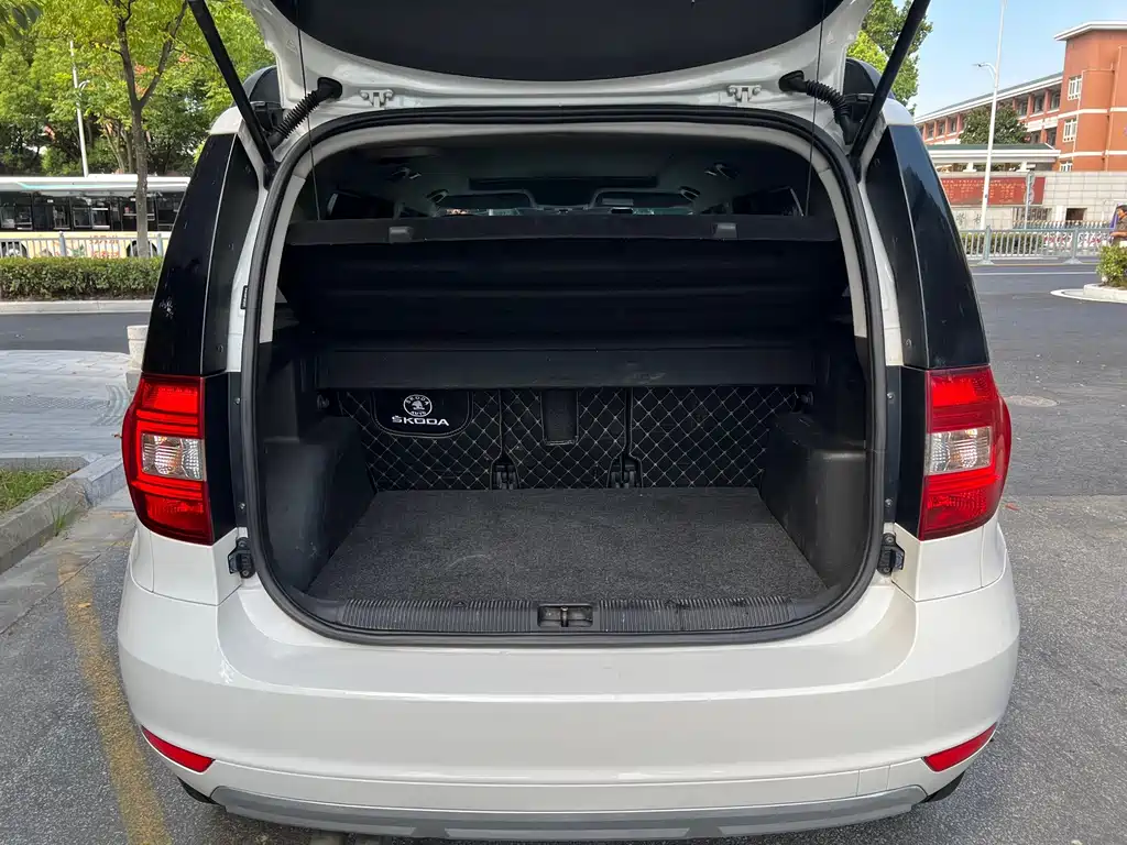 Skoda Yeti — миниатюра 15