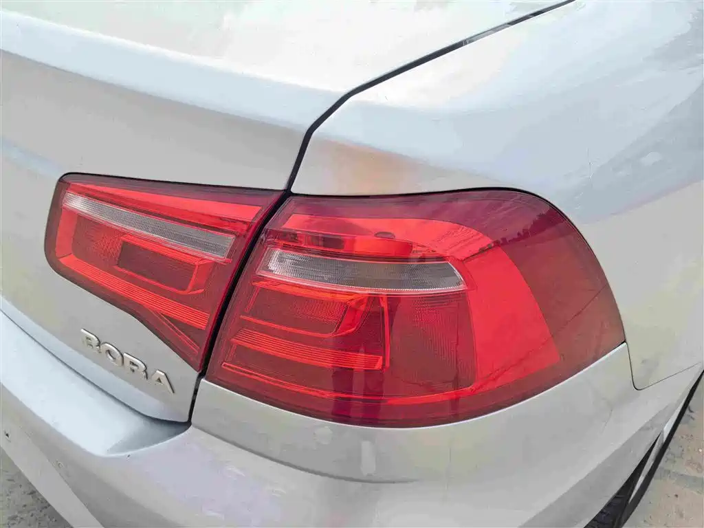 Volkswagen Bora — миниатюра 14