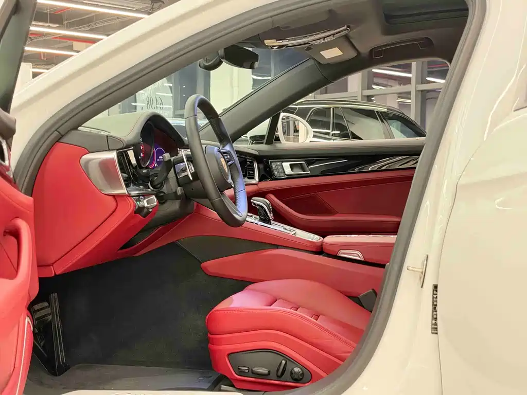 Porsche Panamera — миниатюра 6