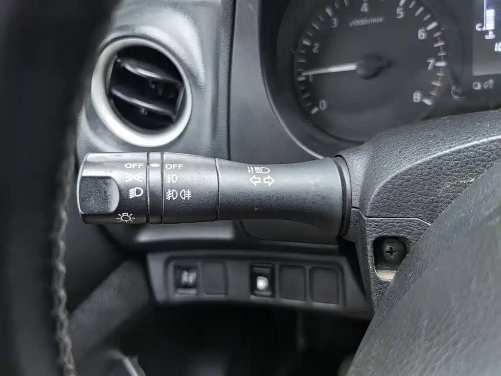 Nissan Navara — миниатюра 21