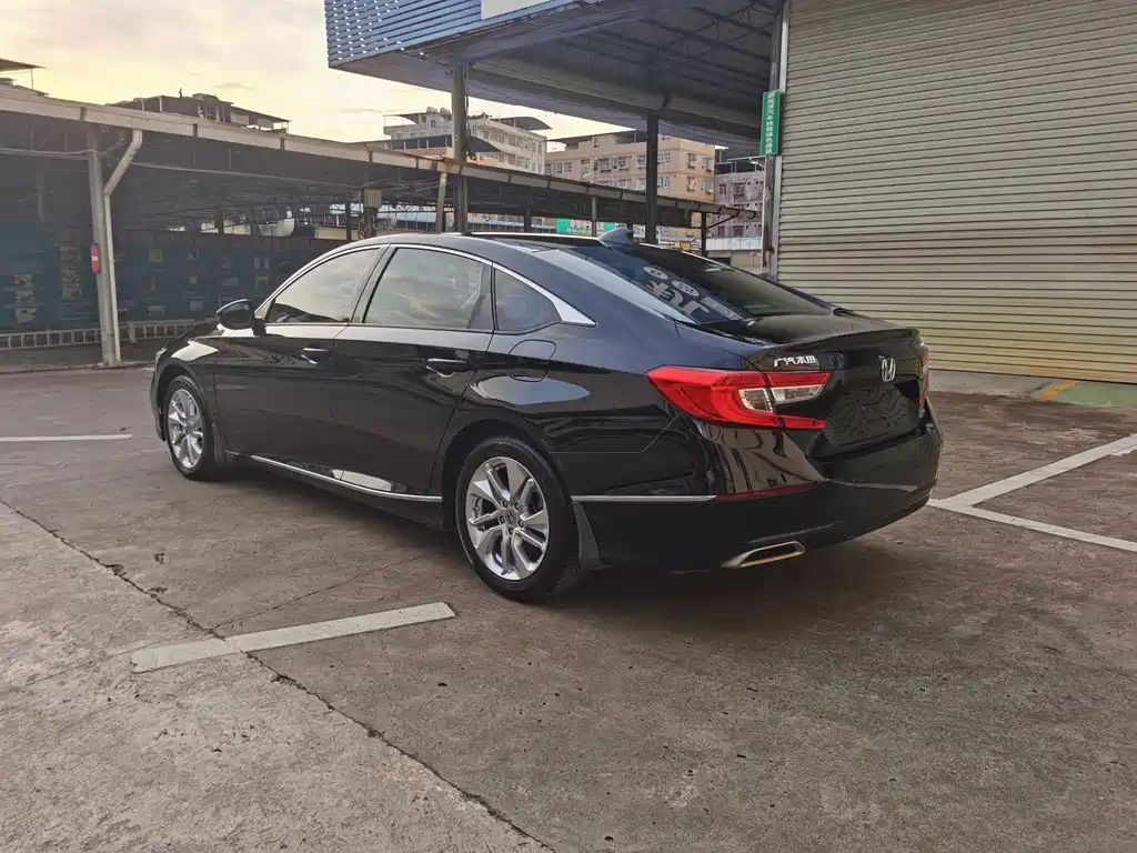 Honda Accord — миниатюра 4