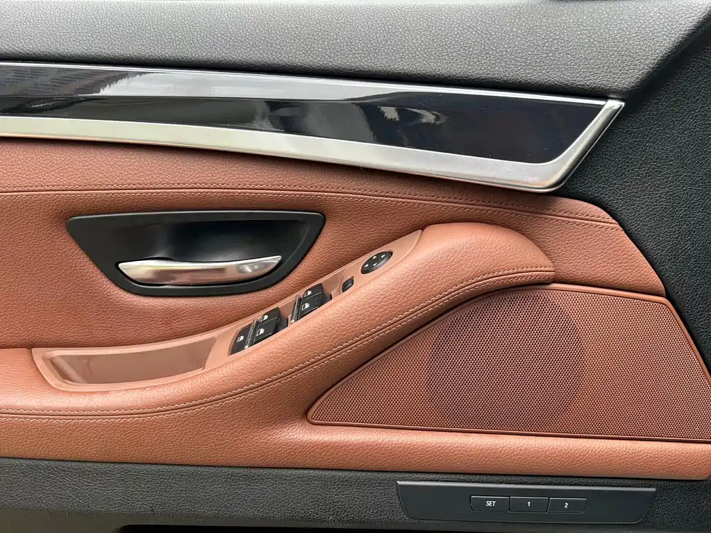 BMW 5 Series (Import) — миниатюра 14