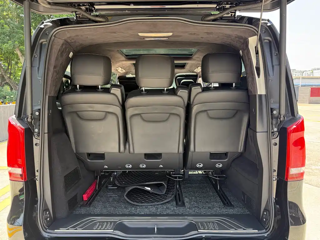 Mercedes-Benz V-Class — миниатюра 18