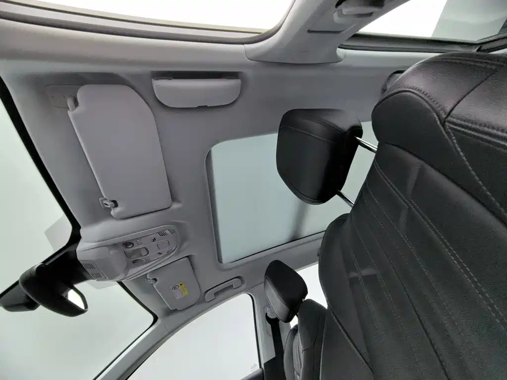 Peugeot 5008 — миниатюра 14
