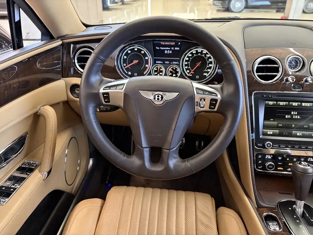 Bentley Flying Spur — миниатюра 15