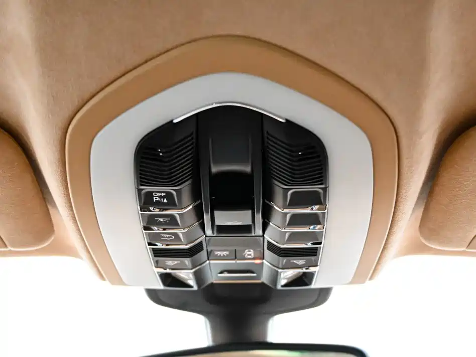 Porsche Panamera — миниатюра 25