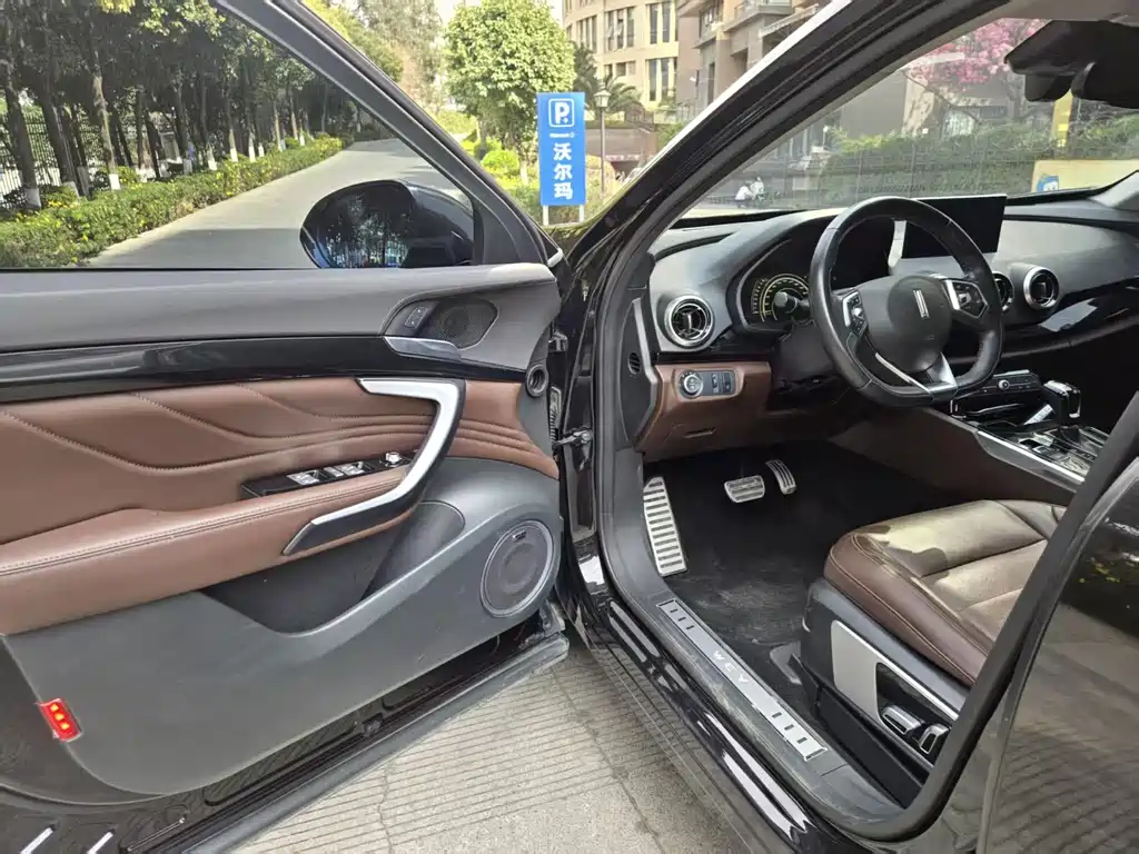 WEI PAI WEI BRAND VV7