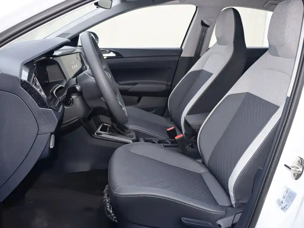 Volkswagen Lavida — миниатюра 5