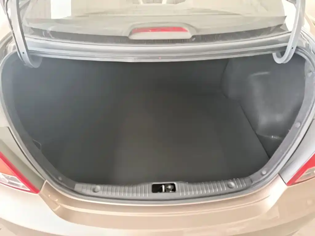 Hyundai Verna — миниатюра 19