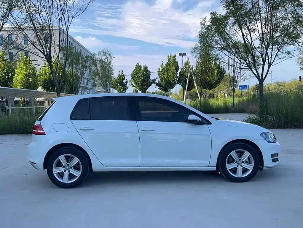 Volkswagen Golf — миниатюра 5