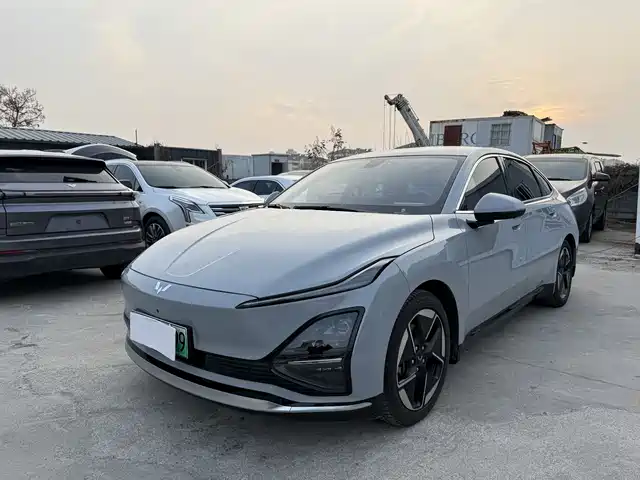 WULING WULING STARLIGHT 2025