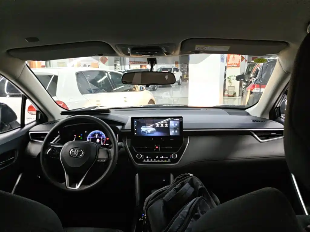 Toyota Frontlander — миниатюра 6