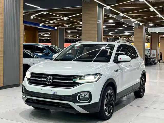 VOLKSWAGEN EXPLORING THE SHADOW 2023