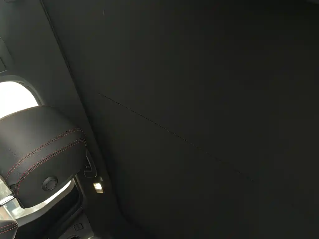 LAND ROVER DISCOVER SPORTS