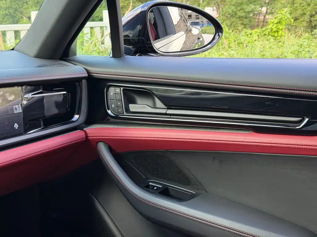 Porsche Panamera — миниатюра 12