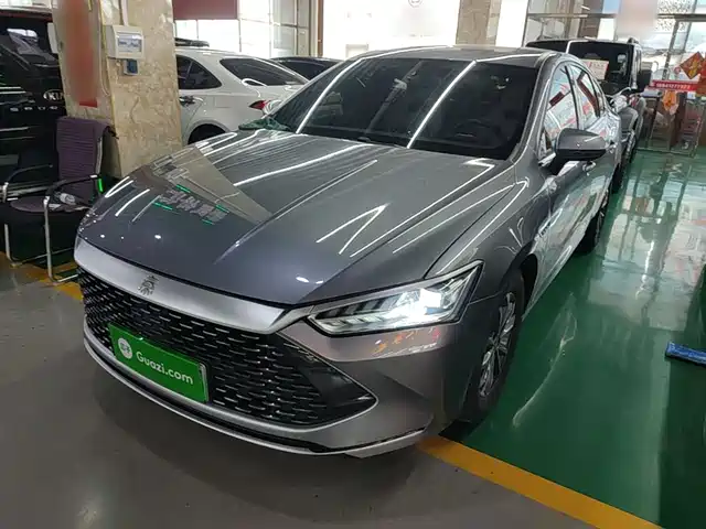 2025 BYD Qin