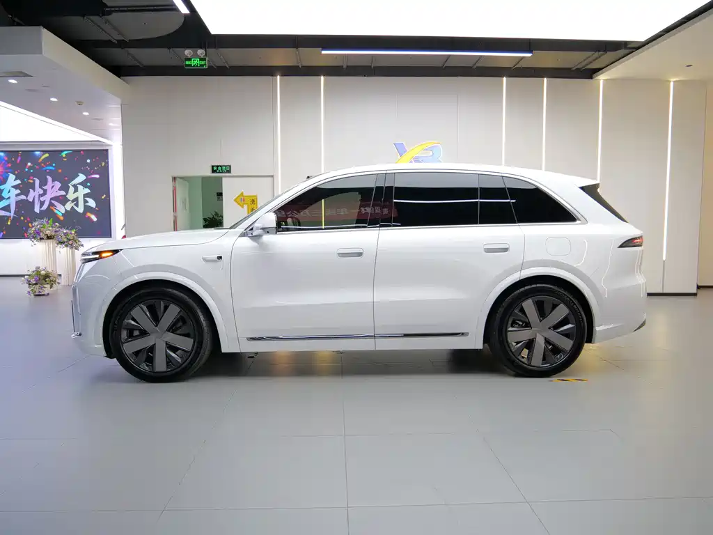 Li Auto Li L8 — миниатюра 4