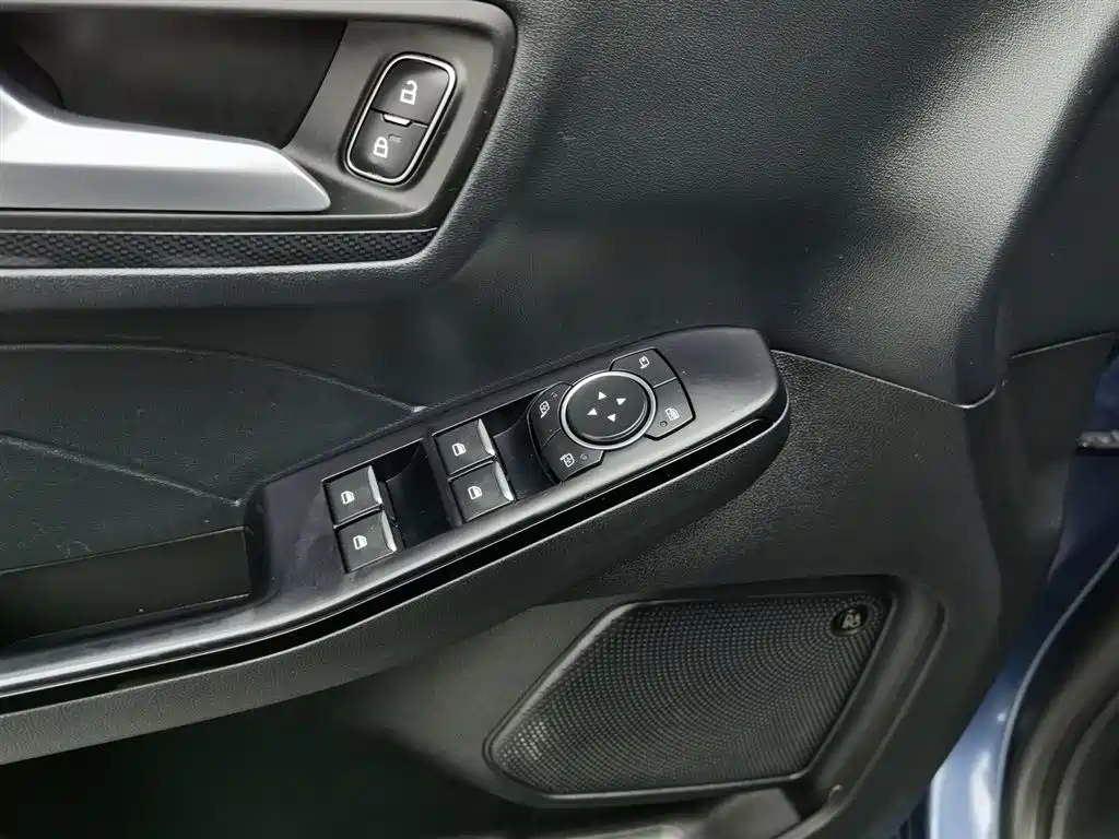 Ford Escape 2020 EcoBoost 245 ST-LINE