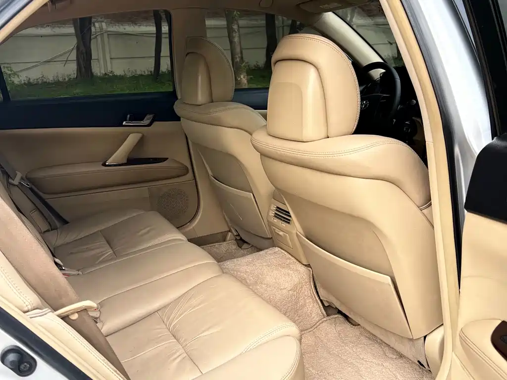 Toyota Reiz — миниатюра 10