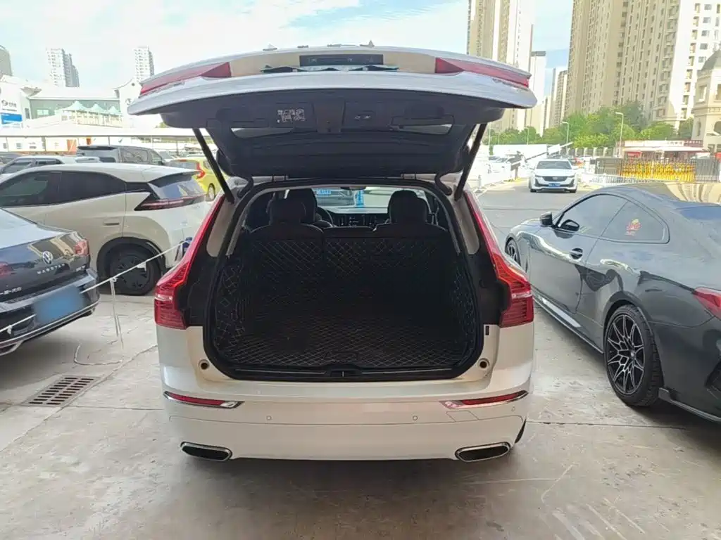 Volvo XC60 — миниатюра 19