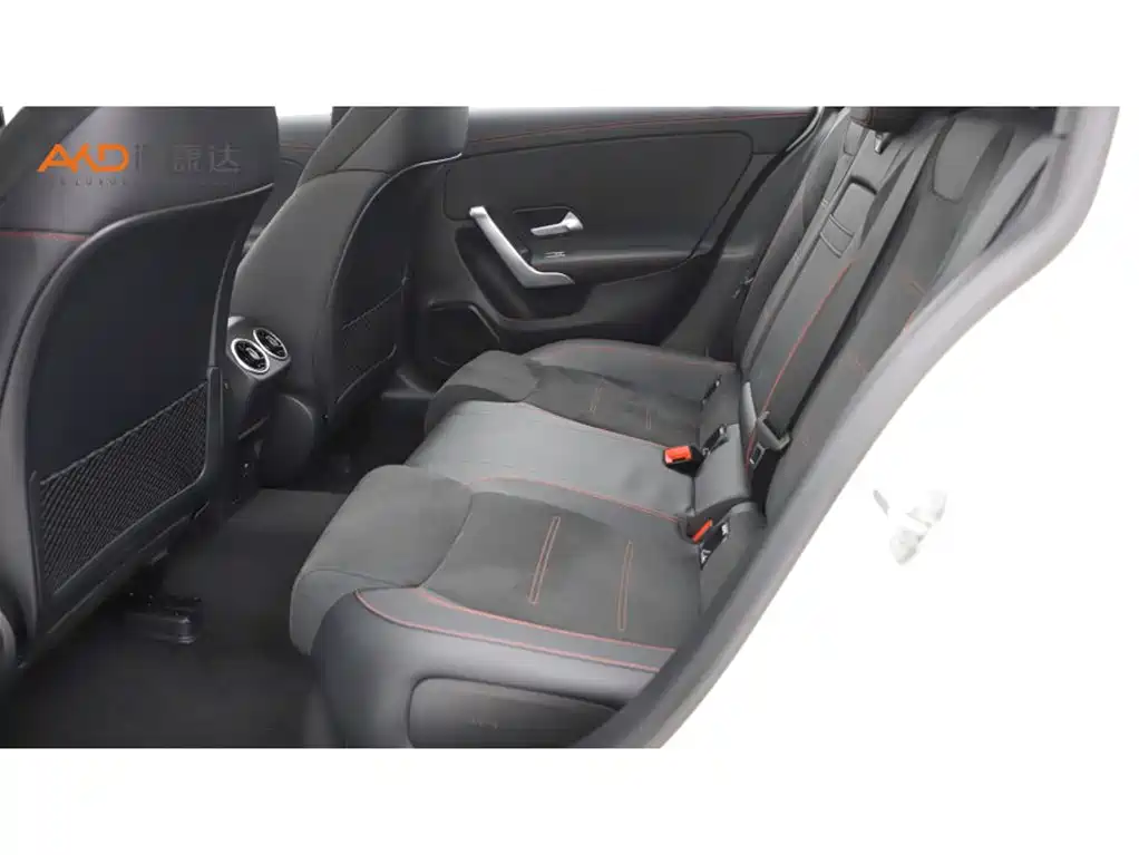 Mercedes-Benz A-Class — миниатюра 7