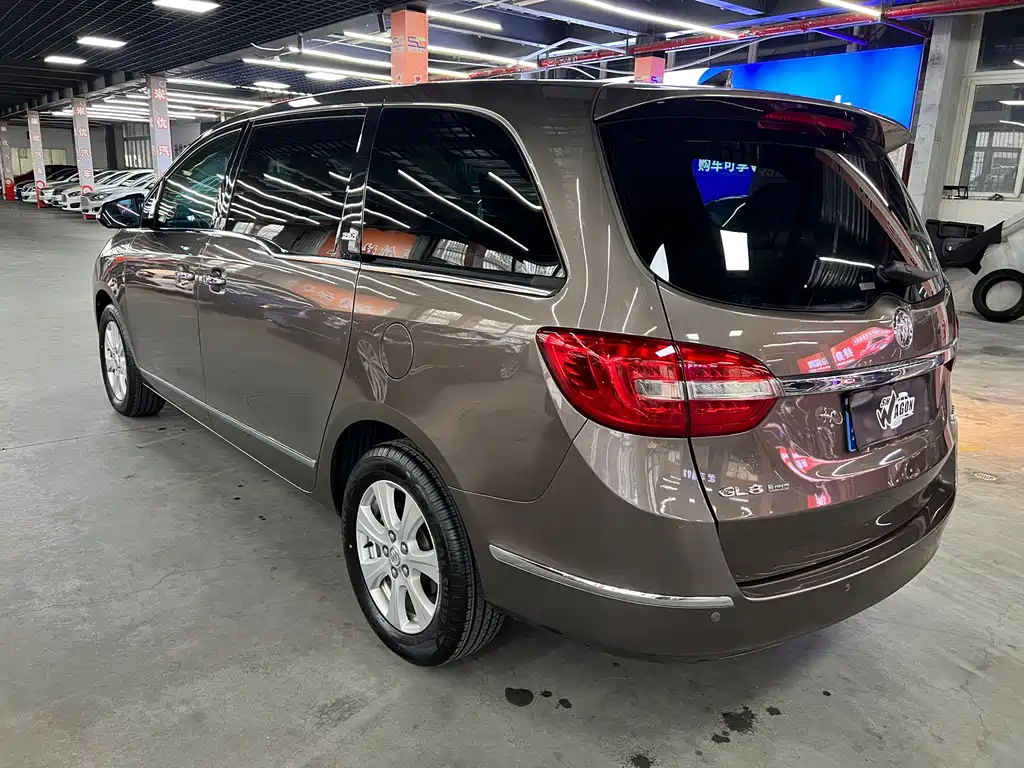 Buick GL8 — миниатюра 7