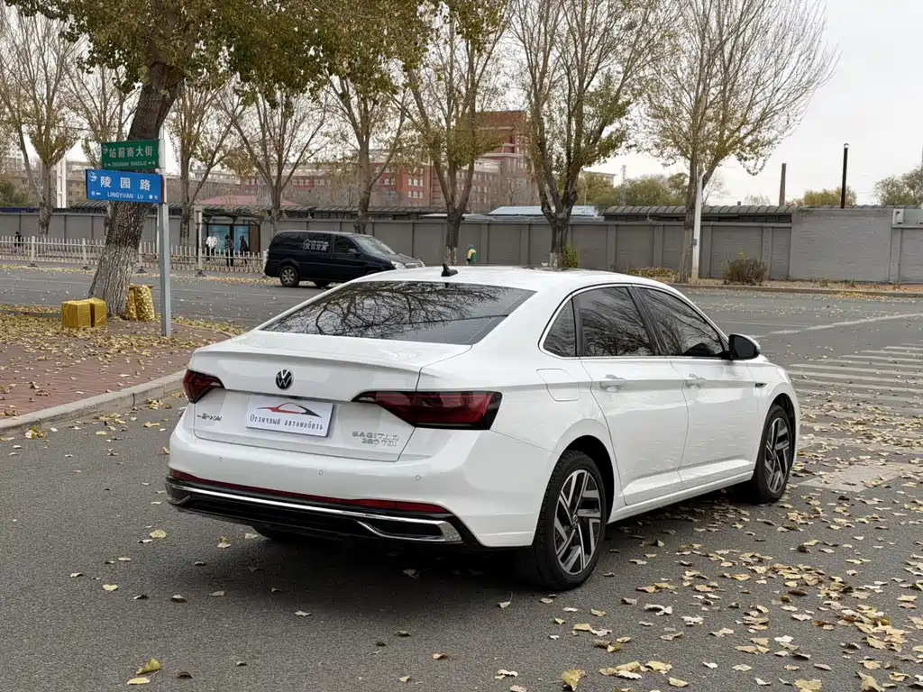 Volkswagen Sagitar — миниатюра 6